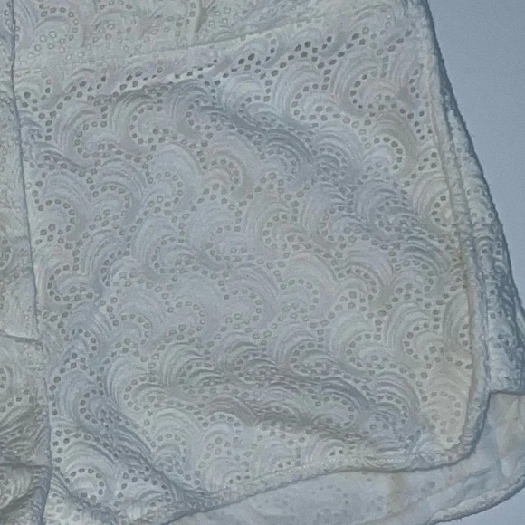Theory White Cotton Embroidery Shorts Size 6 - Picture 3 of 6
